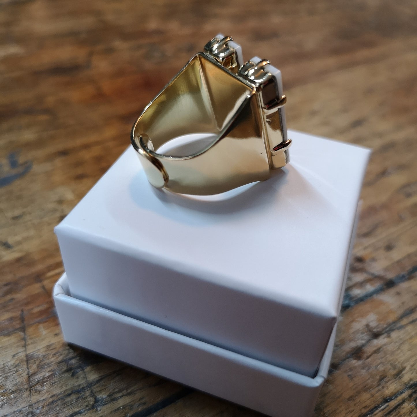 Petra 2 crystals ring