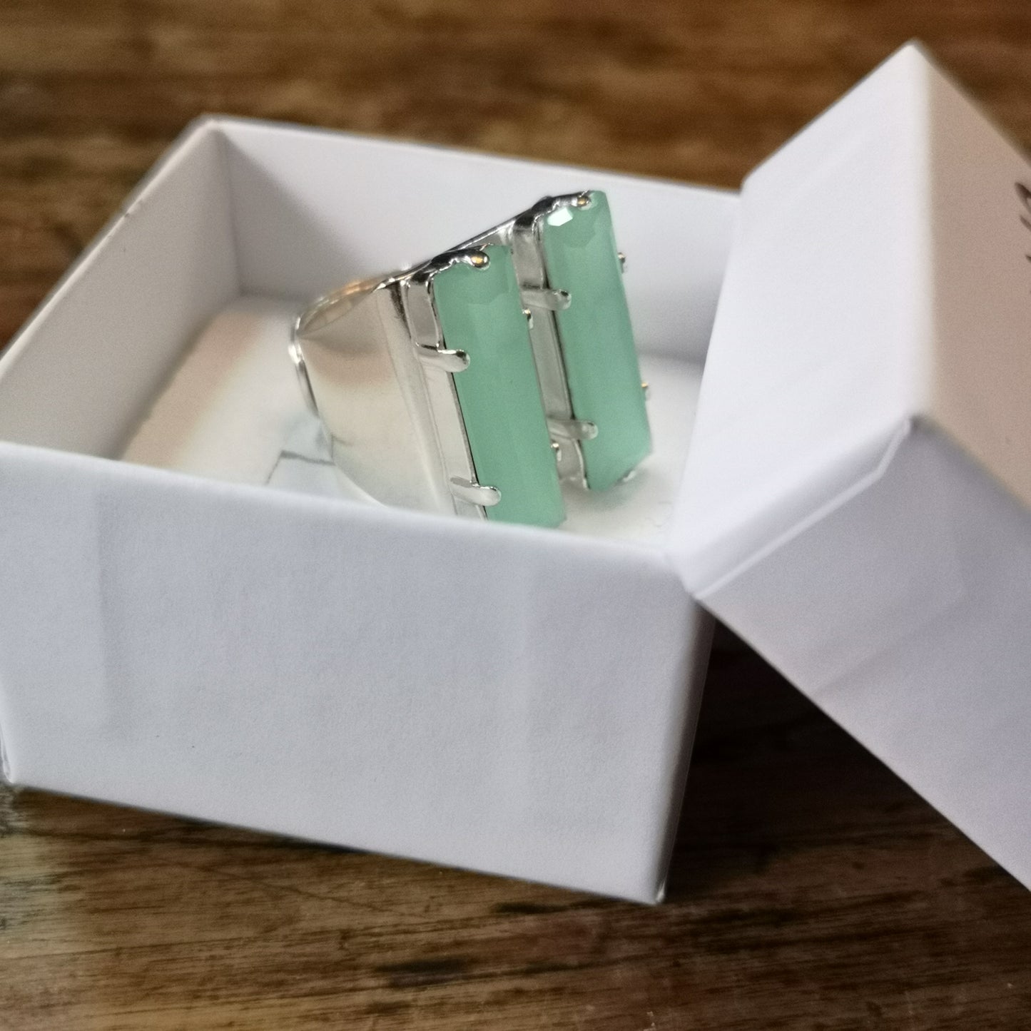 Petra 2 crystals ring