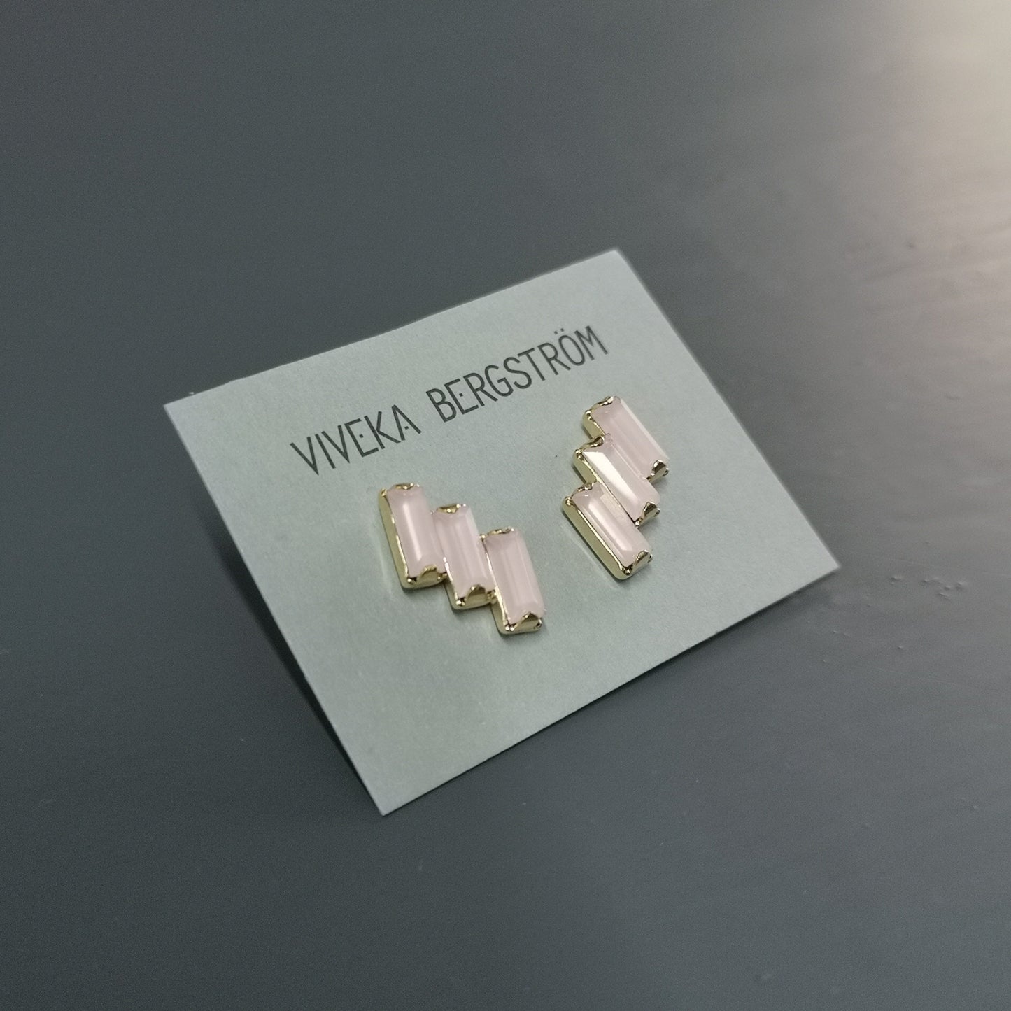 Tre Flingor, three 7*3 mm crystals