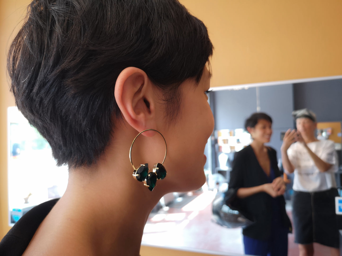 Livia earrings with 3 classic crystals