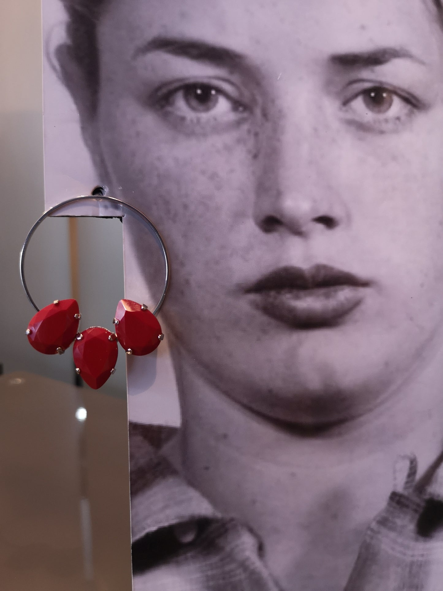 Livia earrings with 3 classic crystals