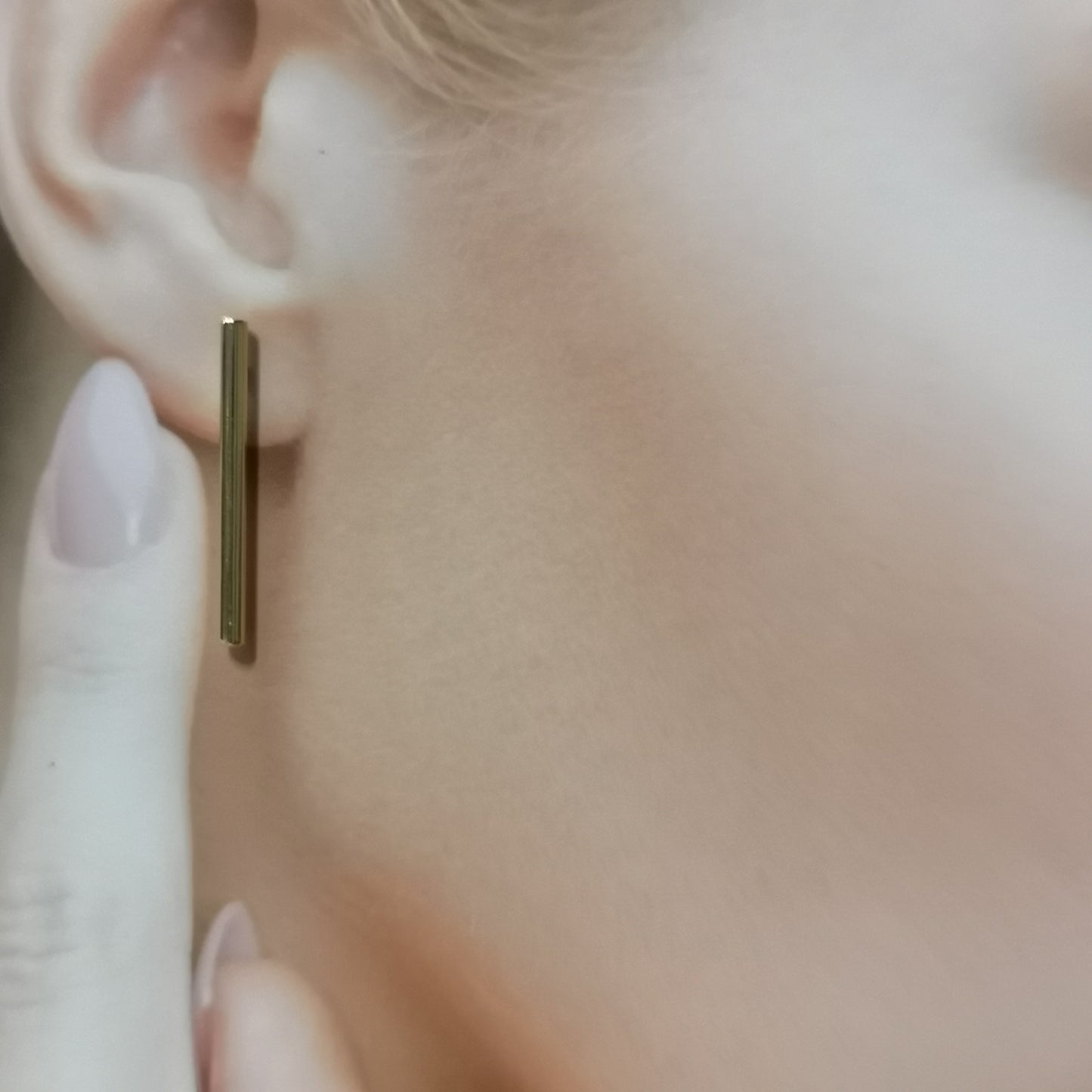 Mellan, 25 mm stick earrings