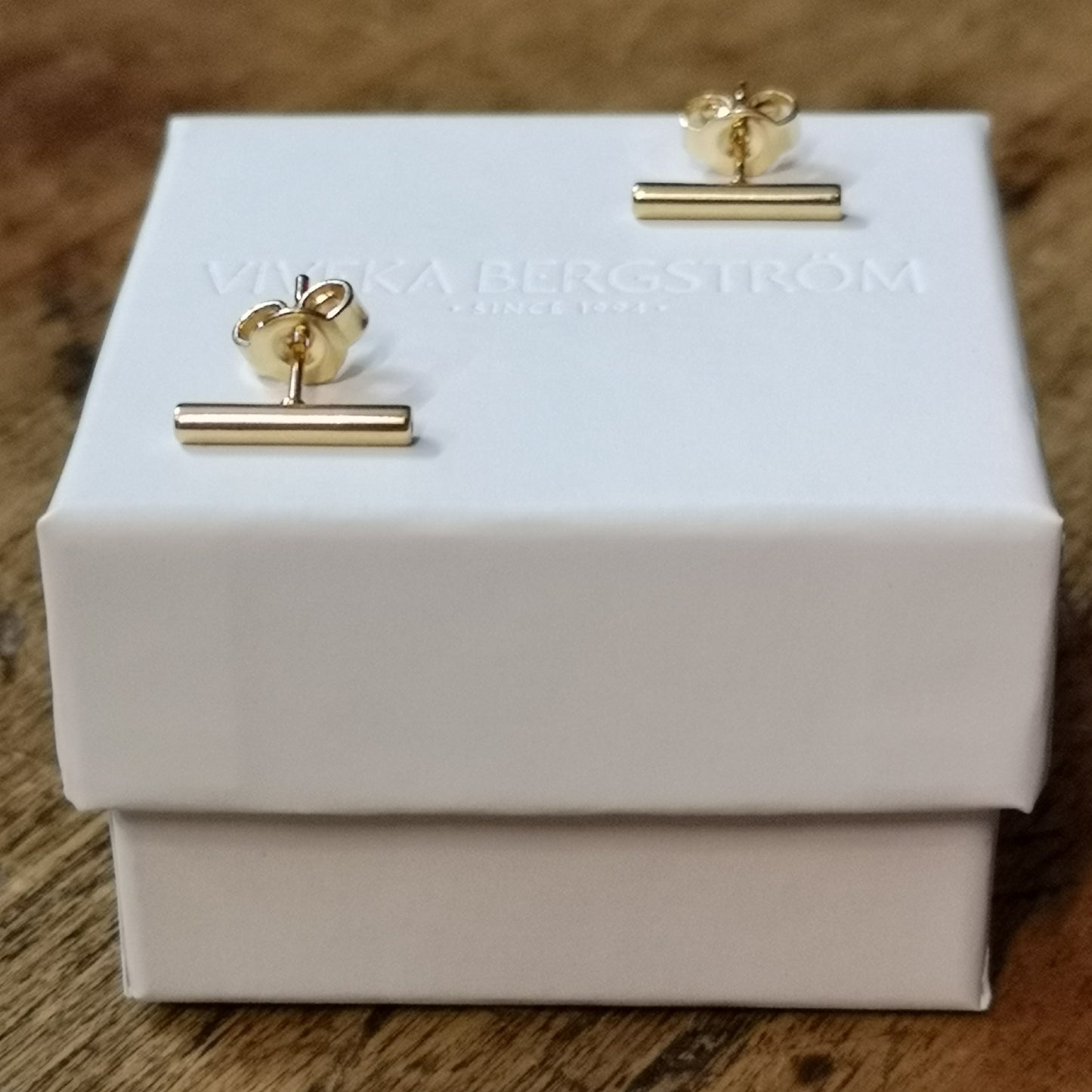 Lilla, 12 mm stick earrings