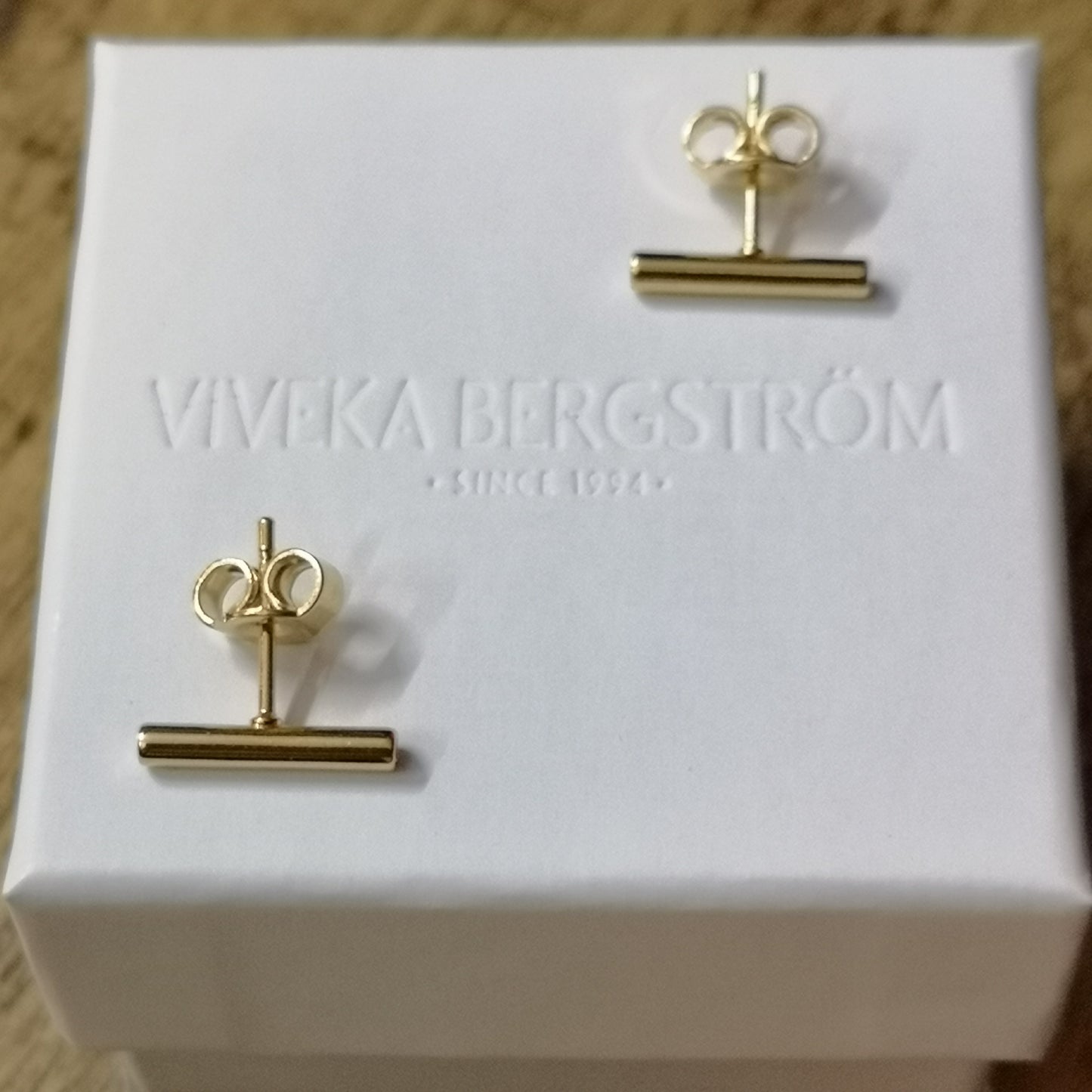 Lilla, 12 mm stick earrings