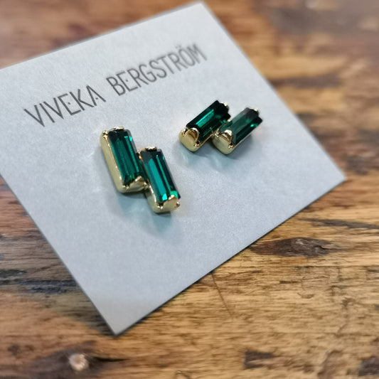 Två Flingor, two 7*3 mm crystals