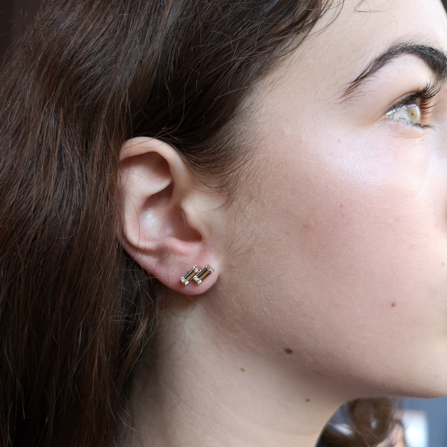 Två Flingor, two 7*3 mm crystals