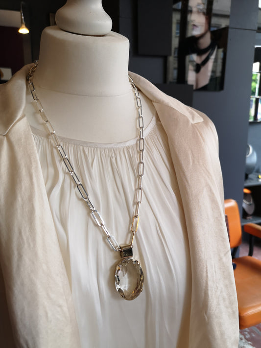 Lucie long necklace