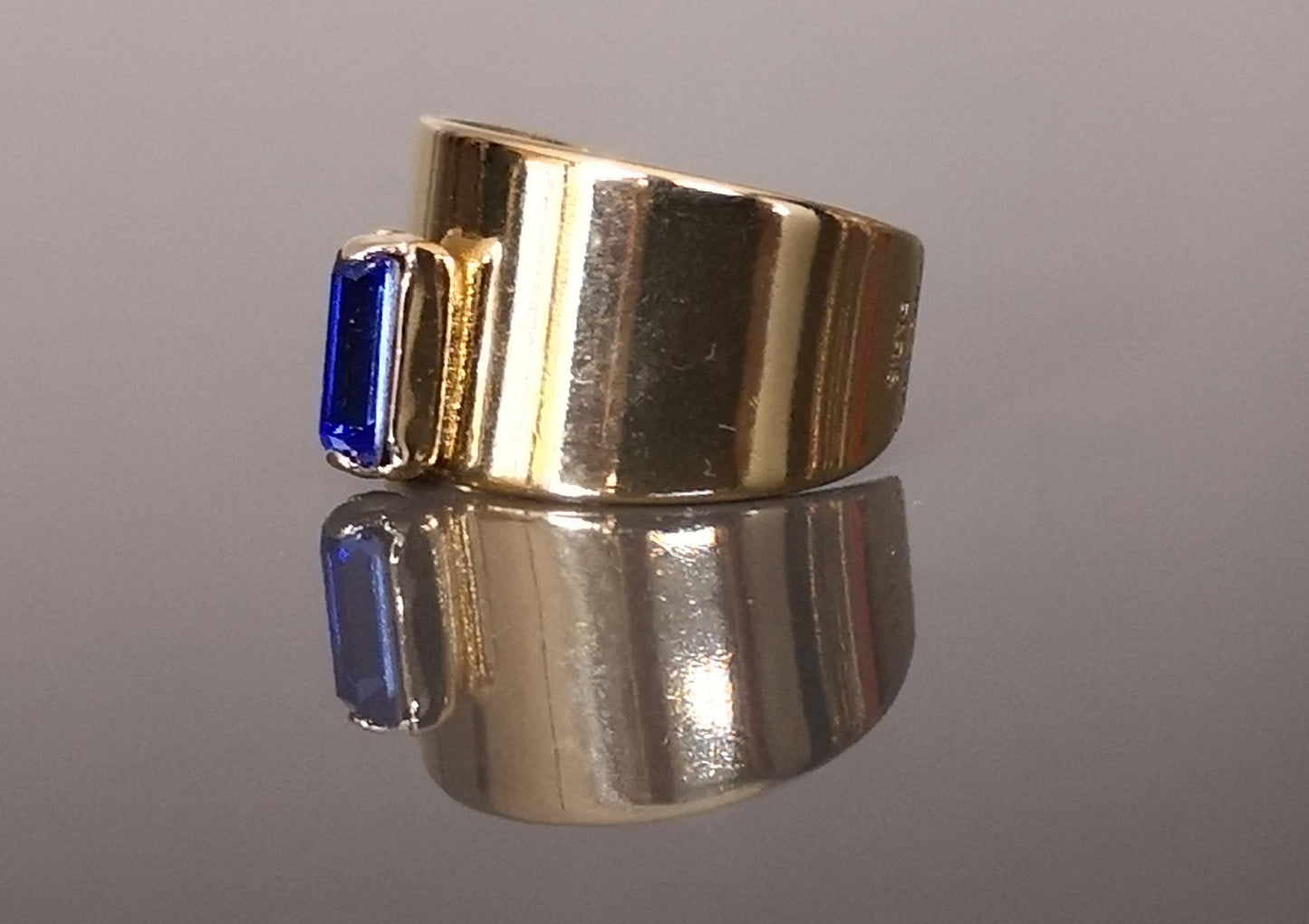 Sayuri smaller size crystal ring