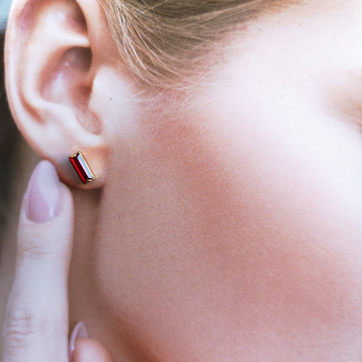 Flingan, 7*3 mm crystal earrings