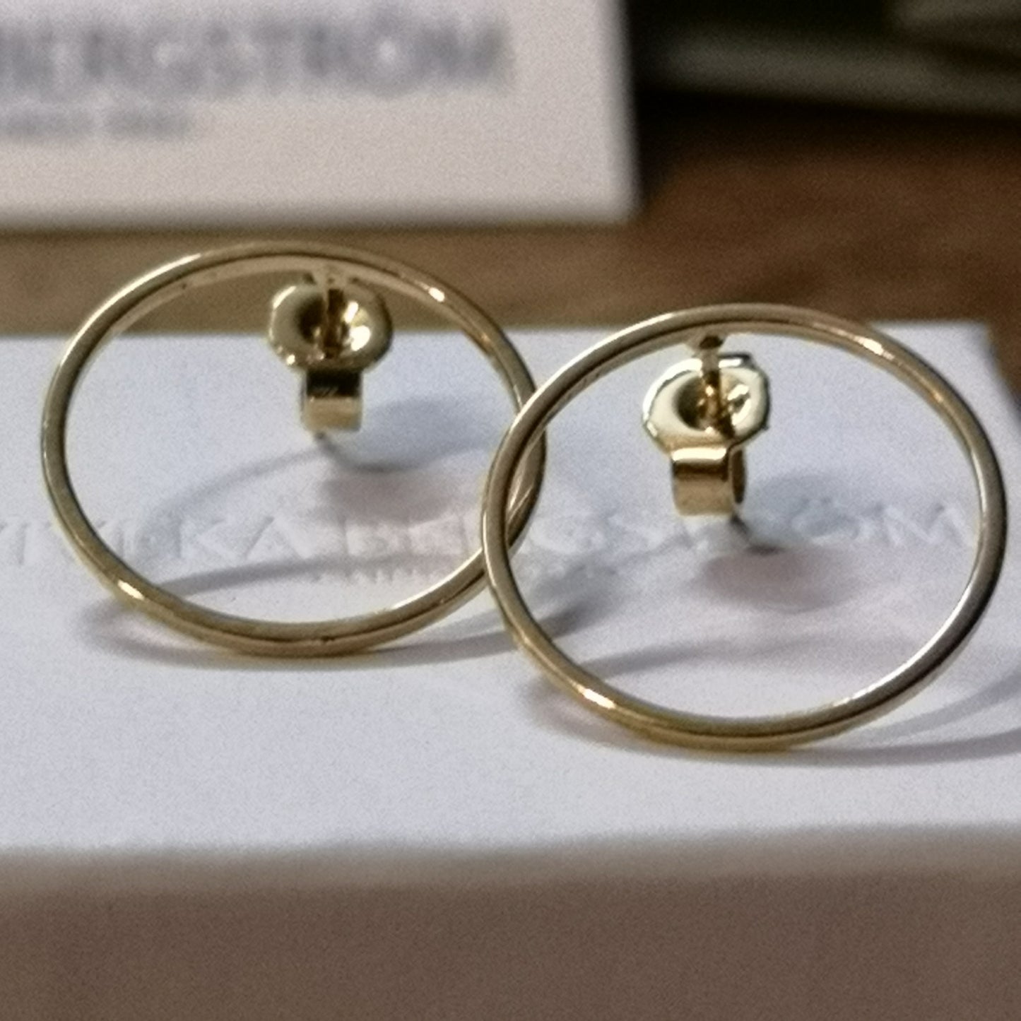 Ofelia, 18 mm thin ring stud earrings