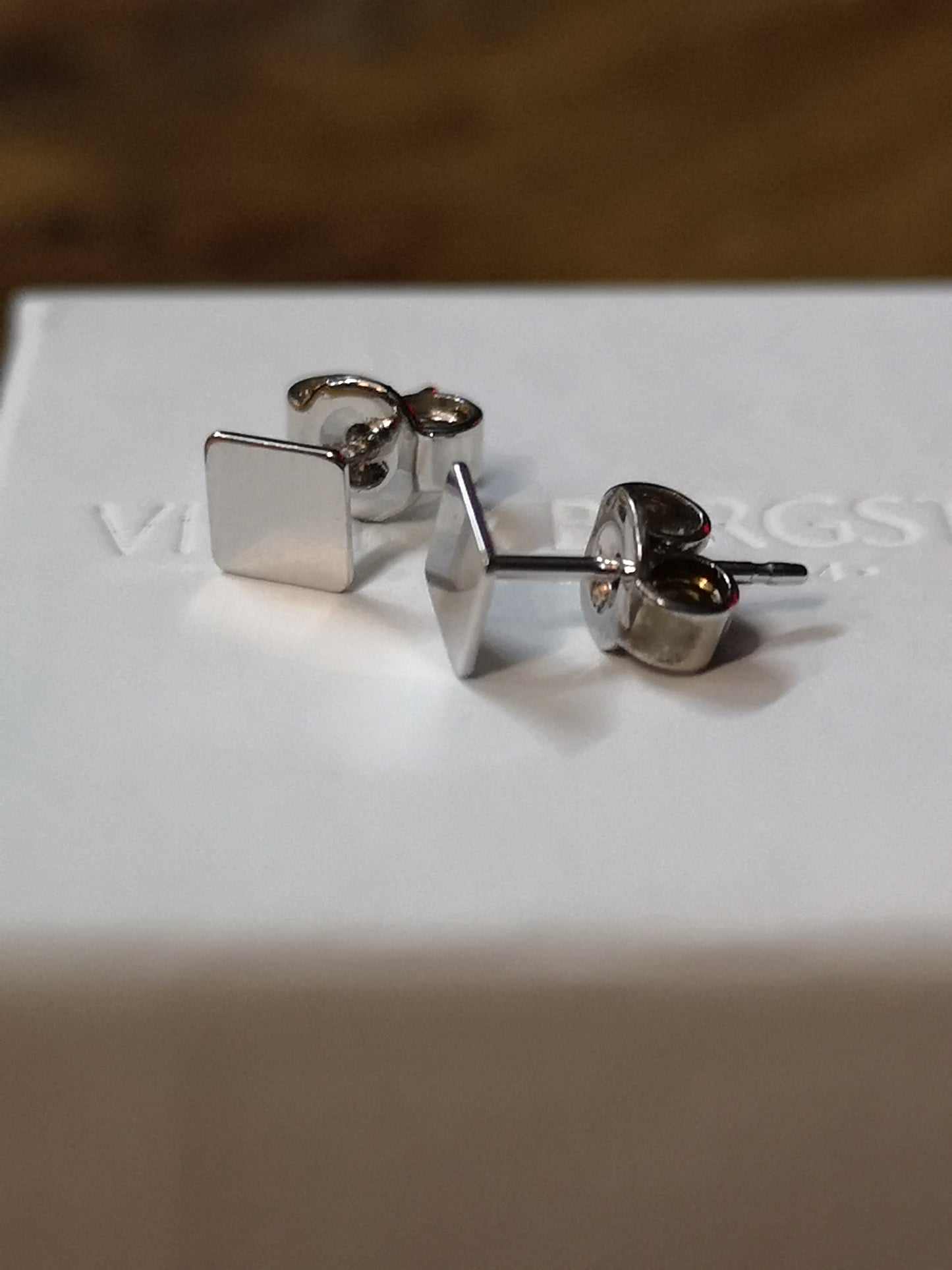 Lillrutan, Tiny 5*5mm square stud earrings