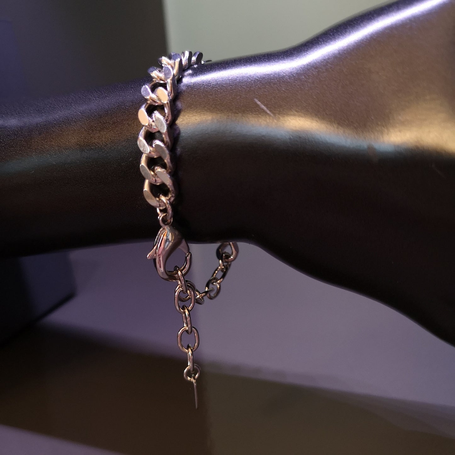 Carey curb chain bracelet